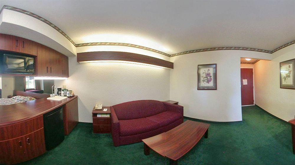 Microtel Inn & Suites By Wyndham Green Bay Eksteriør billede