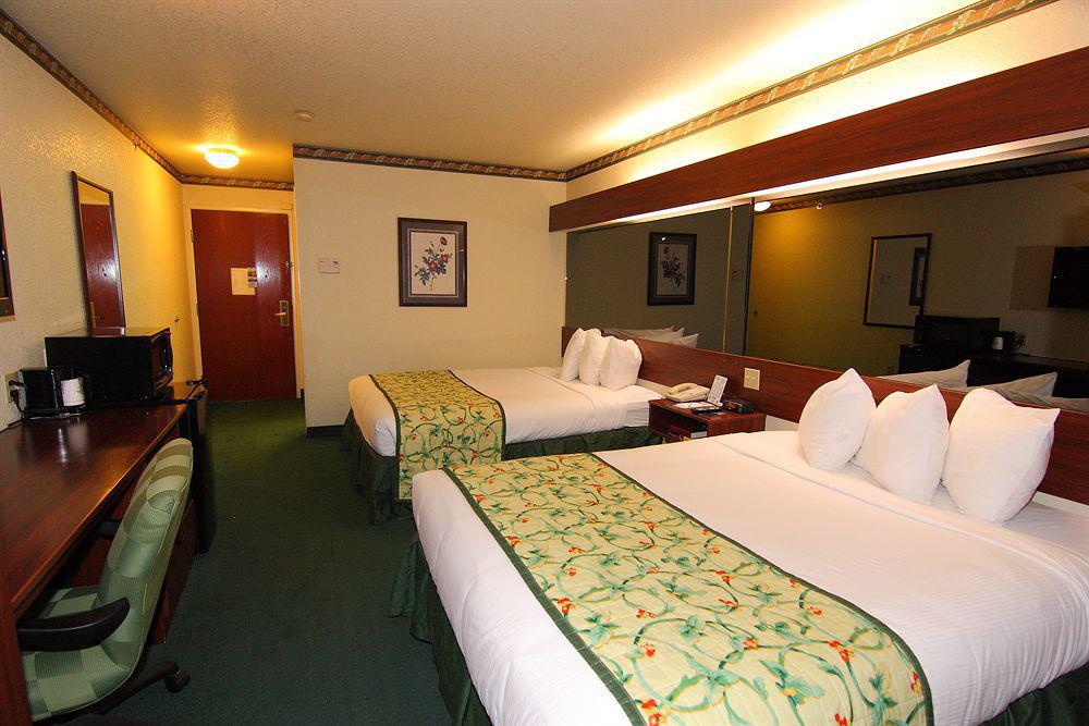 Microtel Inn & Suites By Wyndham Green Bay Eksteriør billede